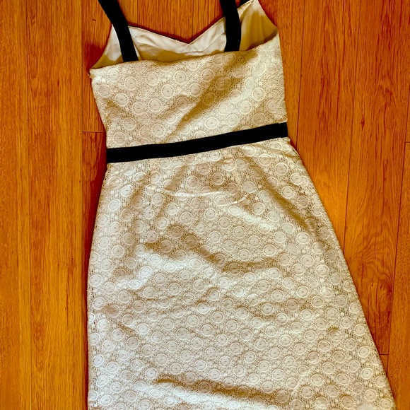 ANN TAYLOR LOFT A-Line Eyelet Lace Strap Dress Creme & Black Size 0P - Picture 3 of 4